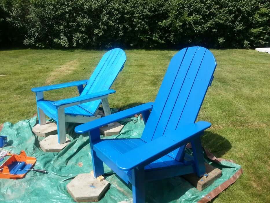 Adirondack-Style Chair