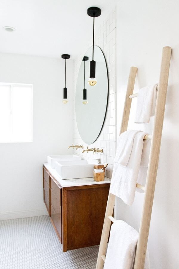 Bathroom Refresh & DIY Towel Ladder