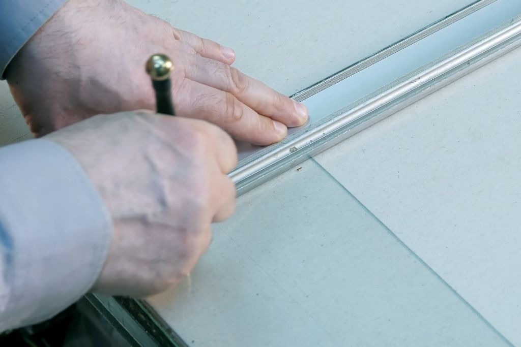 Cut Tile Without A Wet Saw Using Glass Cutter