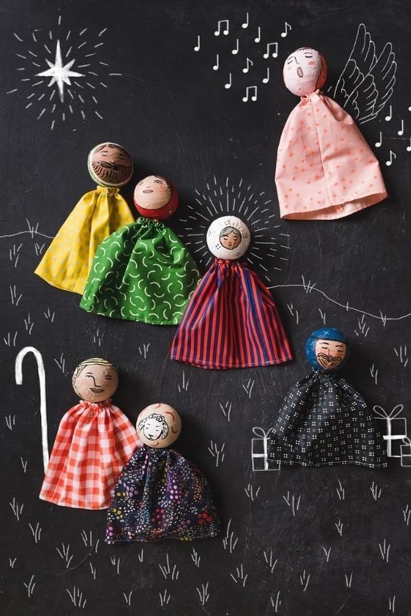 DIY Nativity Puppets
