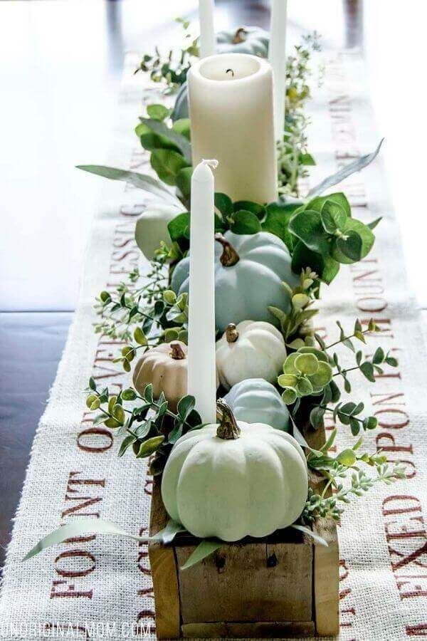 Fall Centerpiece With Chalk Painted Pumpkins
