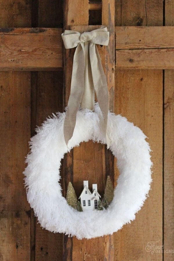 Fluffy Village Christmas Wreath 
