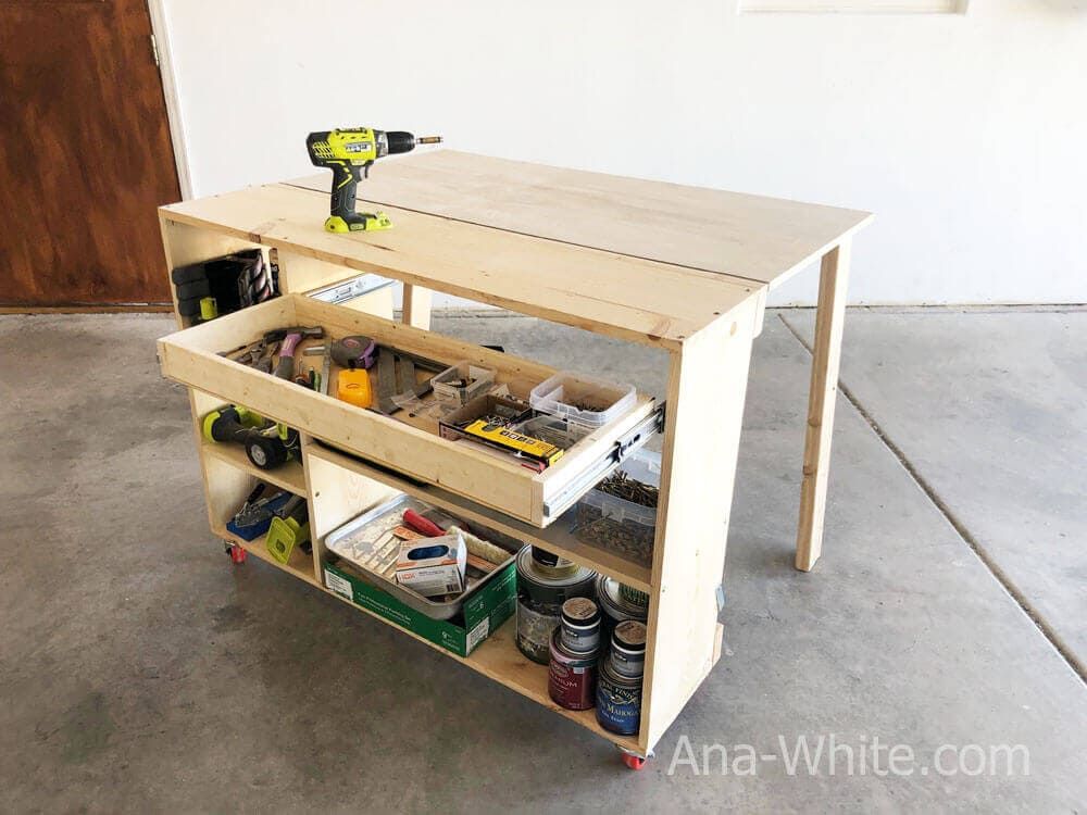 Knock-Down Workbench With Dividers