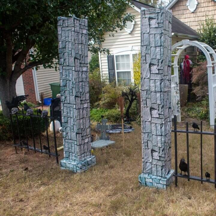 DIY Halloween Cemetery Pillars