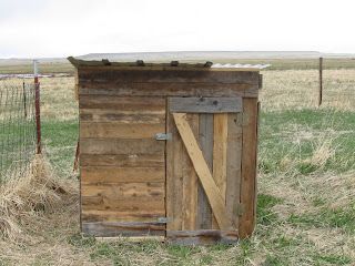 Simple Pallet Chicken Coop From A Ranch Mom