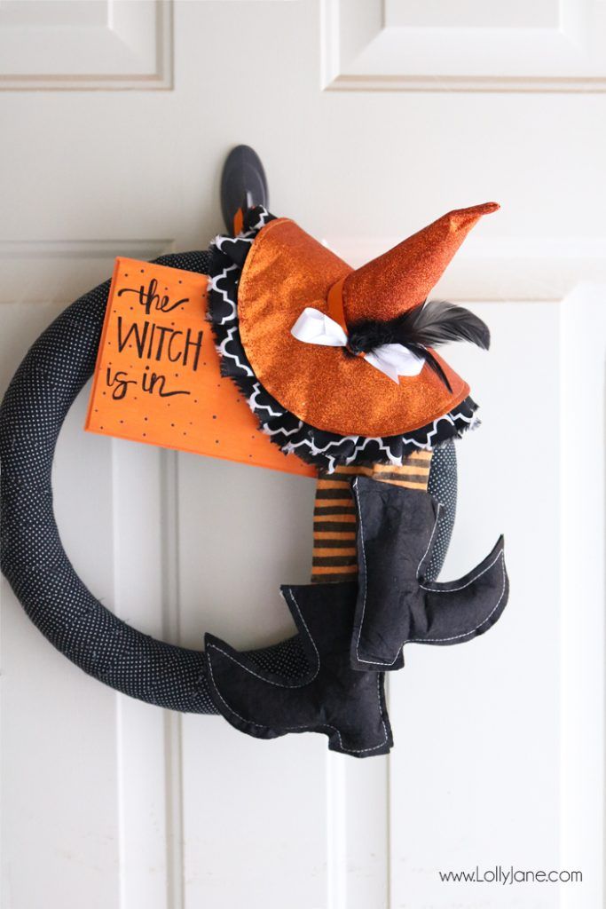 DIY Halloween Witch Wreath