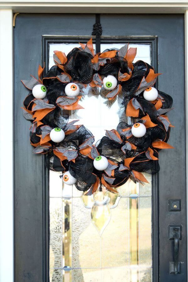 How To Make A Mesh Wreath For Halloween