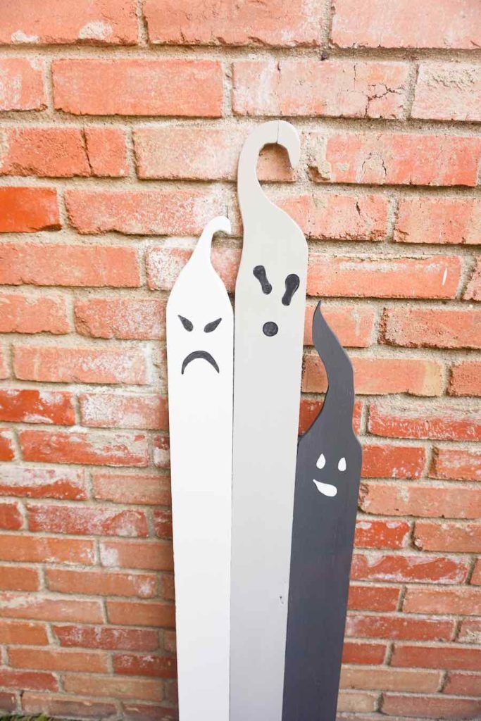 Make Wooden Halloween Ghosts For Outdoors