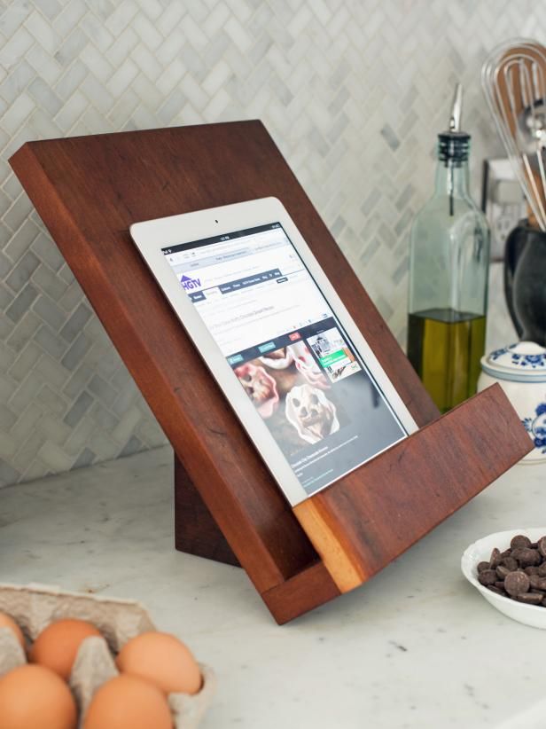 Modern Tablet or Cookbook Stand